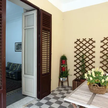Duchi Apartment *